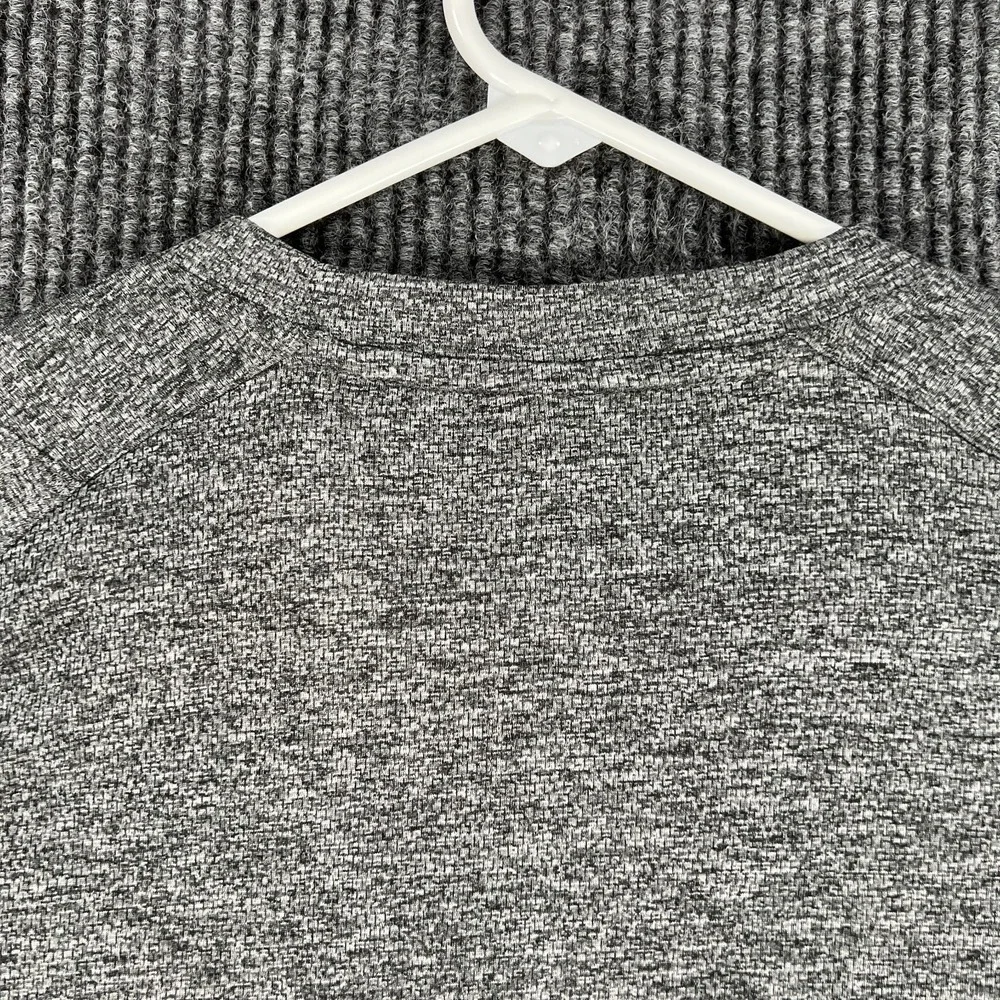 Adidas Shirt Mens Medium Gray Short Sleeve Active Workout Casual Performance